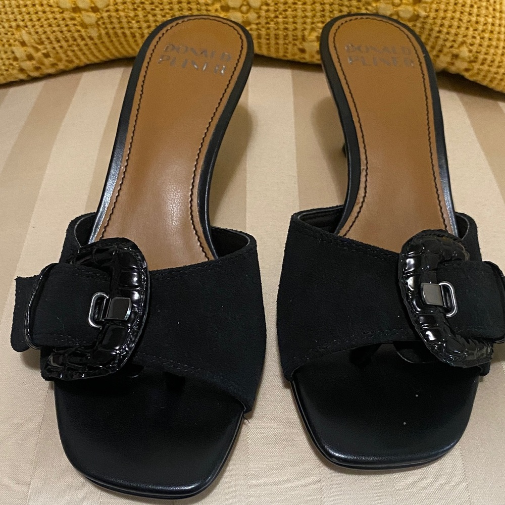 Donald J. Pliner Black Women's Mules with Buckle Size 6
